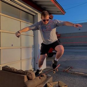 Meet your Posher, Jonathan